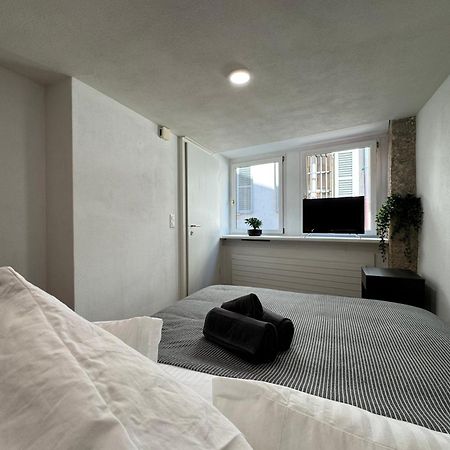 Appartement Au Rez-De-Chaussee En Vieille Ville De Porrentruy Bagian luar foto