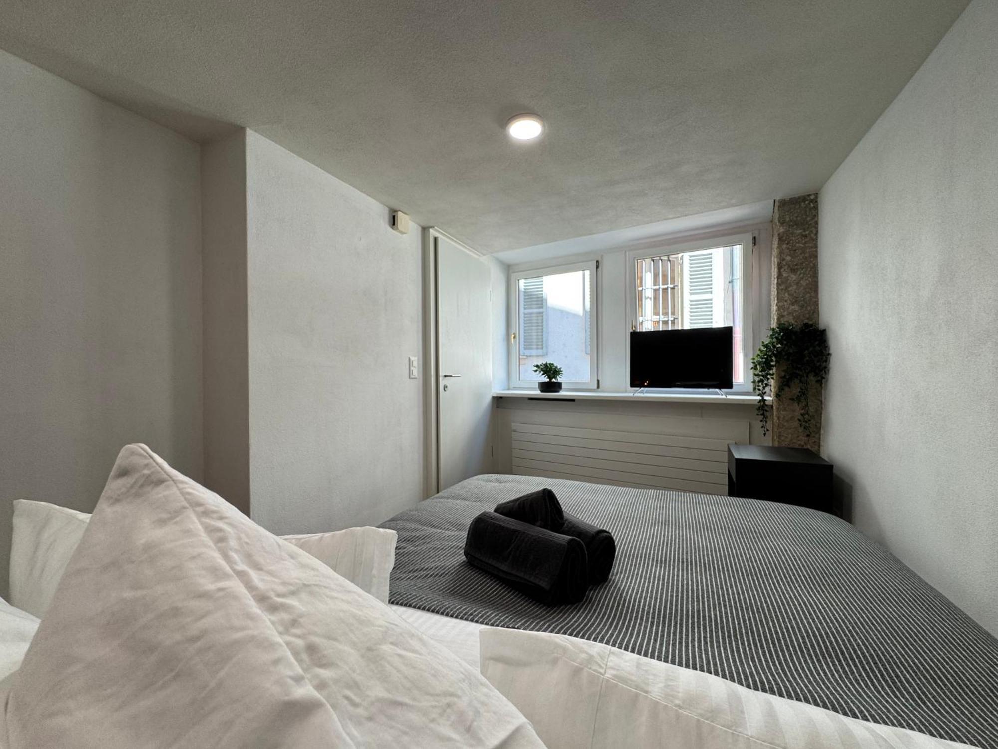 Appartement Au Rez-De-Chaussee En Vieille Ville De Porrentruy Bagian luar foto