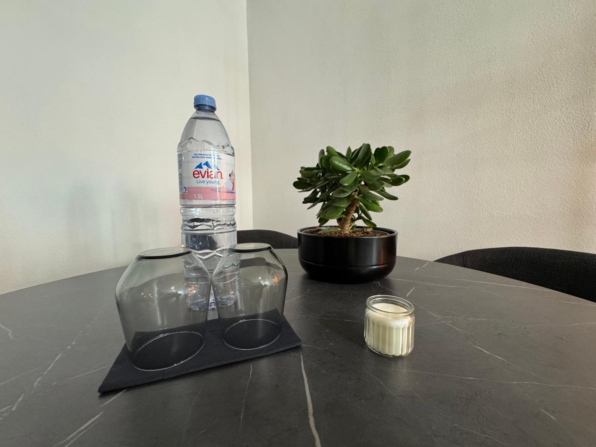 Appartement Au Rez-De-Chaussee En Vieille Ville De Porrentruy Bagian luar foto